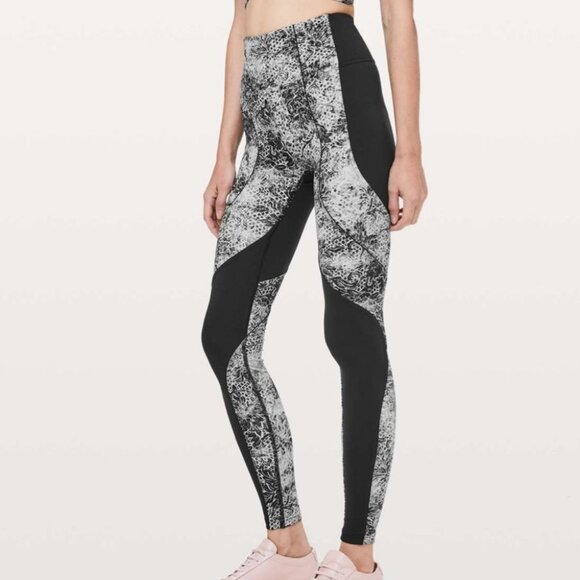 Lululemon Sweat & Repeat Tight *28" Serigraph Black - Picture 1 of 13